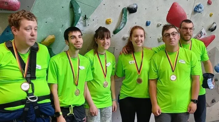 v.l.n.r.: Michael Tatschner, Janik Buberl, Chiara Binz, Johanna Kalusche, Marlon Wölk, Noah Lorenz | © Martina Czinki